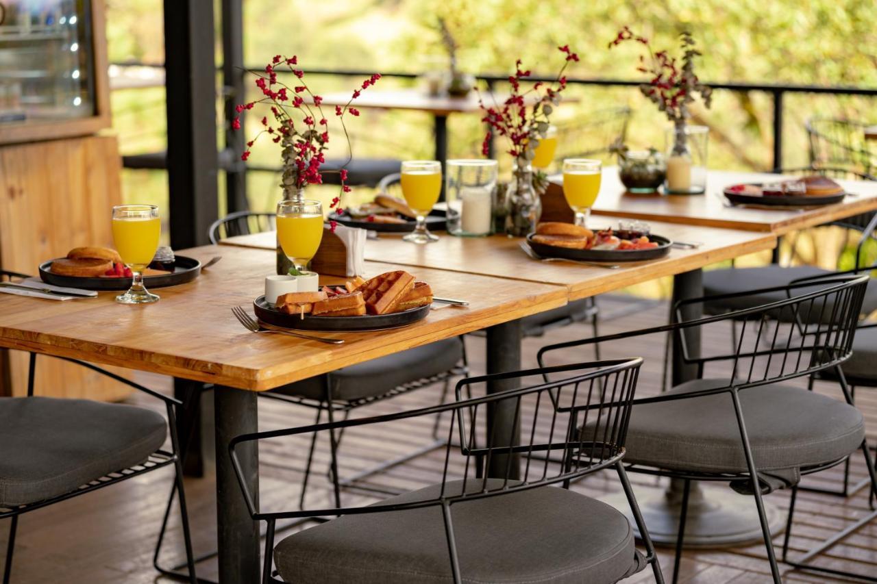 The Boato Hotel กัวตาเป ภายนอก รูปภาพ Restaurant