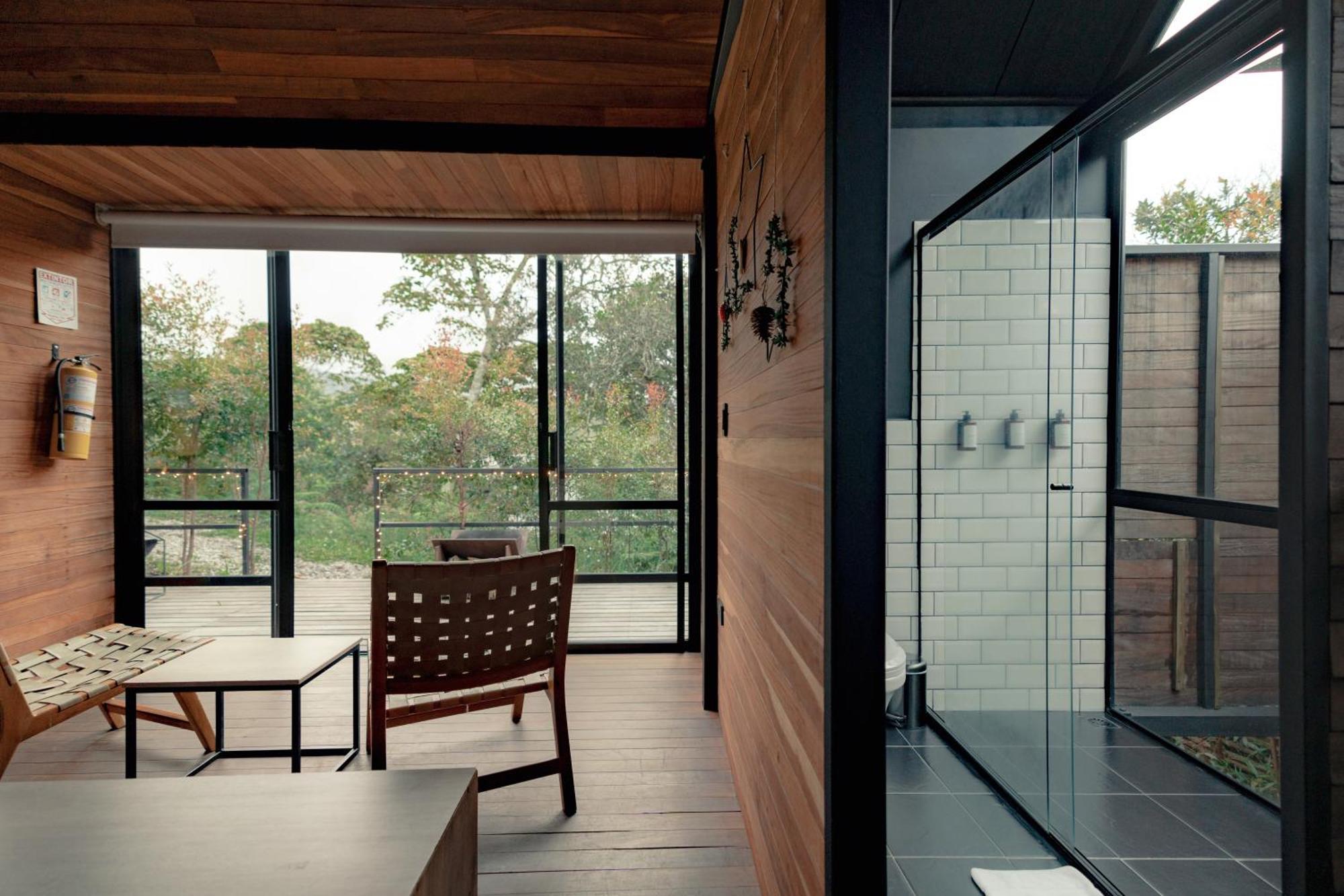 The Boato Hotel กัวตาเป ภายนอก รูปภาพ Interior of the house