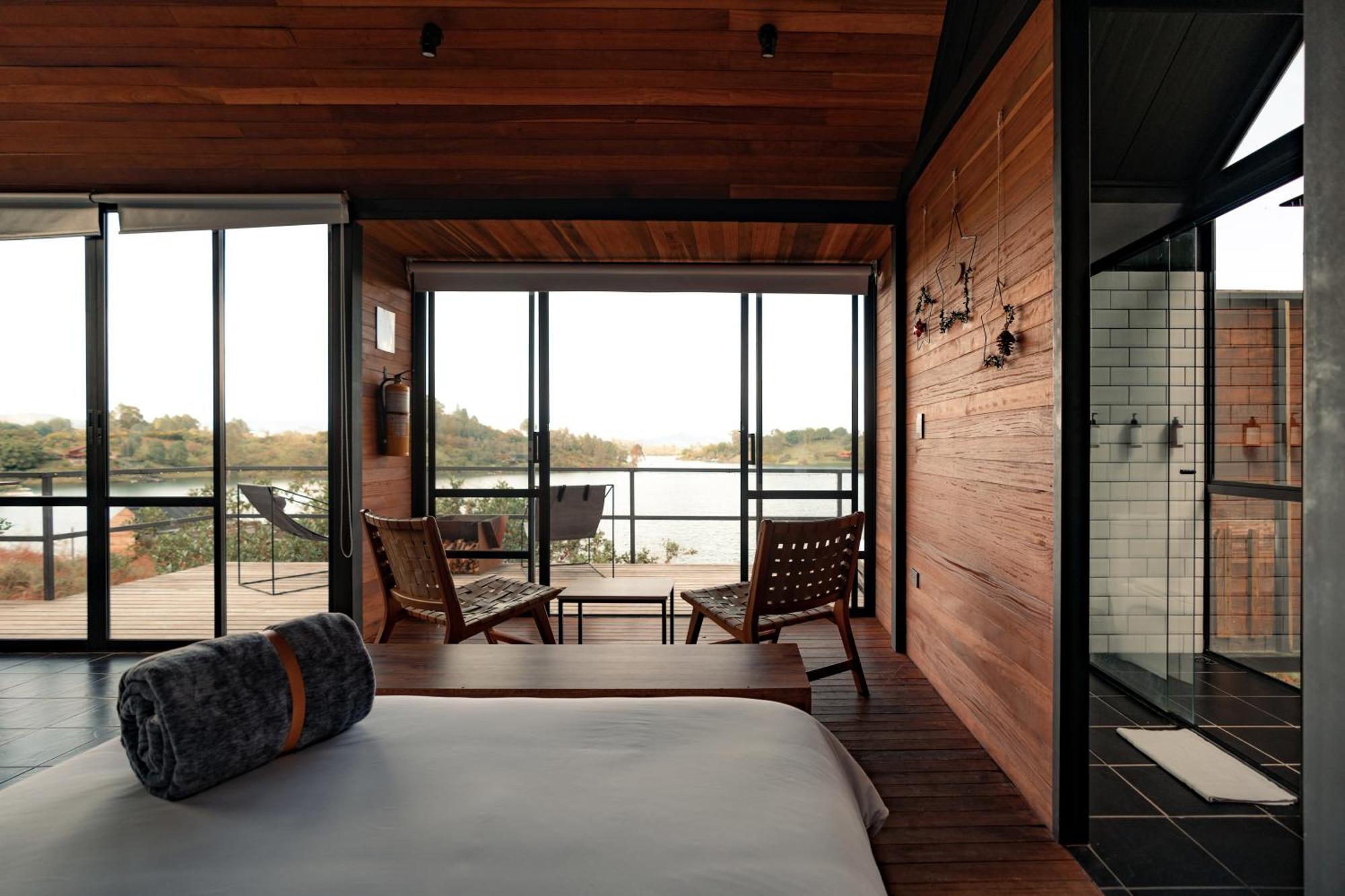The Boato Hotel กัวตาเป ภายนอก รูปภาพ Interior of the hotel
